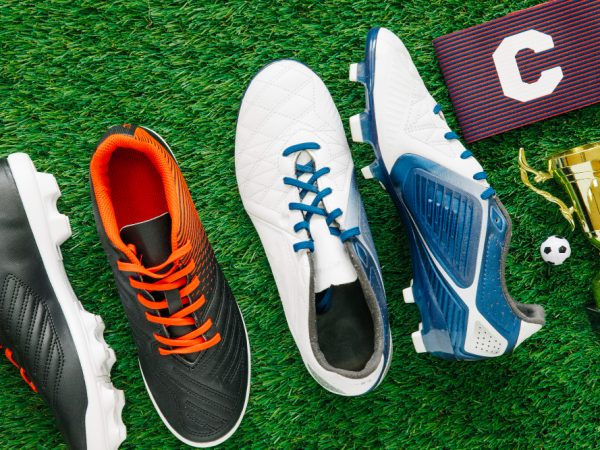 Conheça os tipos de chuteiras