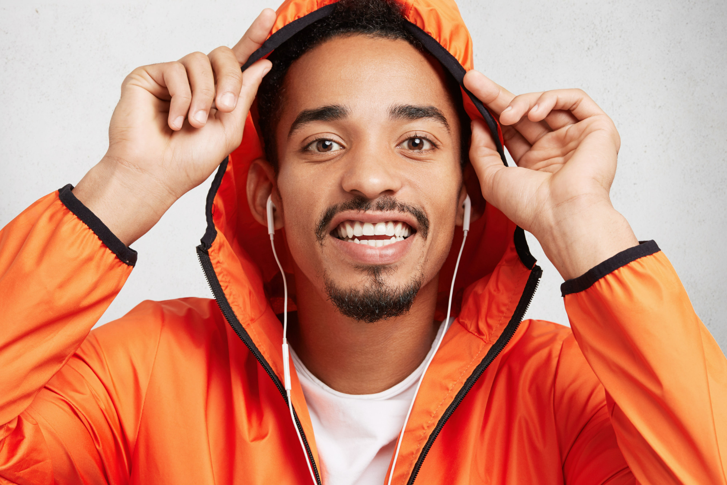 Modelos de jaquetas corta vento masculina para praticar esportes